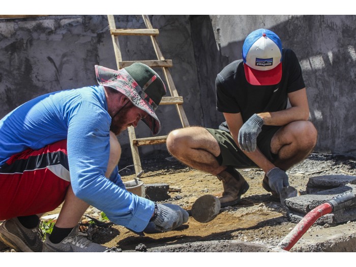【インドネシア】建設と改修プログラム